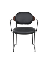 Zénith Chair in Zwart Lederlook met Walnootaccenten en Metalen Frame
